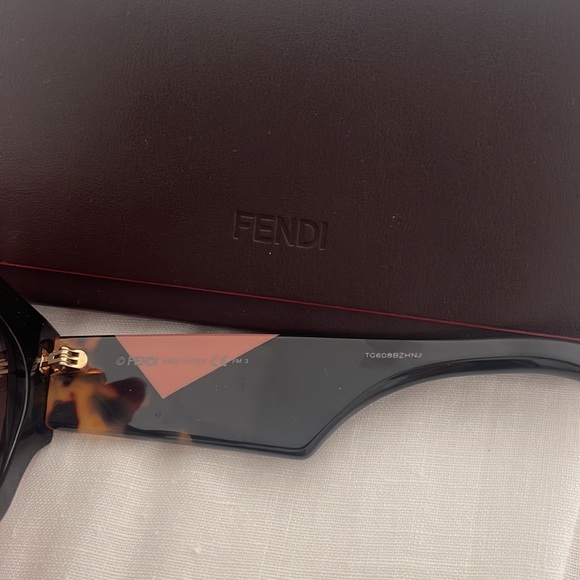 Authentic Fendi Sunglasses - Picture 3 of 5